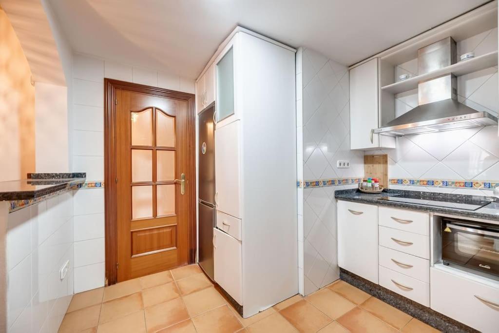 Encantador Apartamento Cerca Del Mar Málaga Eksteriør billede