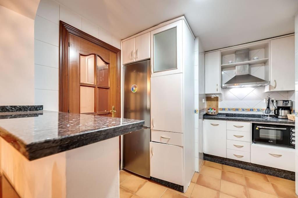 Encantador Apartamento Cerca Del Mar Málaga Eksteriør billede