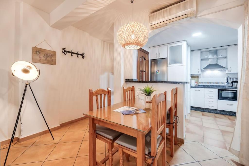 Encantador Apartamento Cerca Del Mar Málaga Eksteriør billede